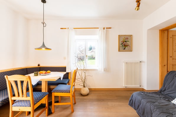 Wohnzimmer Nandl Ferienwohnungen Waldegg Apartments Ritten