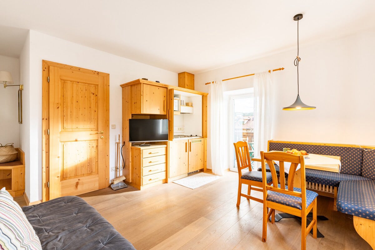 Wohnzimmer Nandl Ferienwohnungen Waldegg Apartments Ritten
